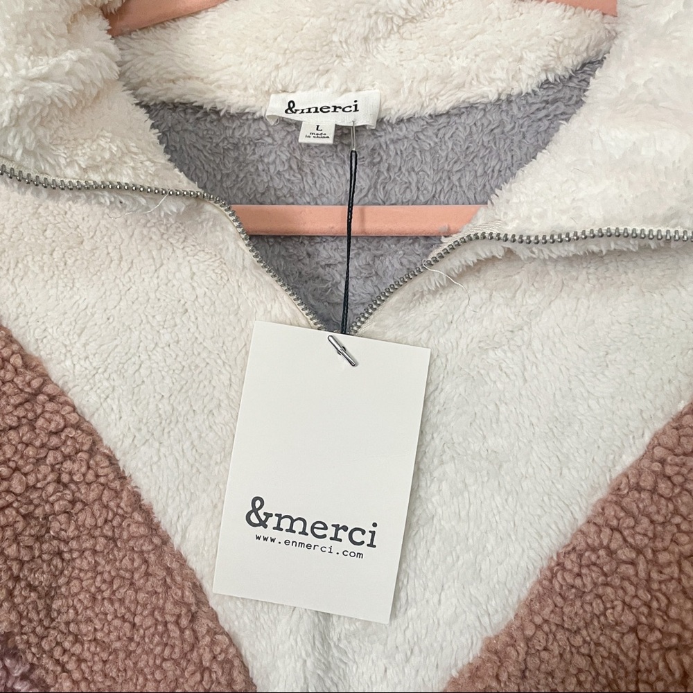 &Merci Color Block Chevron Teddy Sherpa Pullover Jacket - Picture 5 of 5